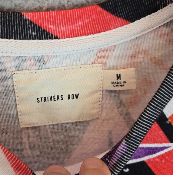 Strivers Row Mens Graphic Wolf Tee Shirts Sz M Crew Neck Short Sleeve Colorful - Picture 5 of 11